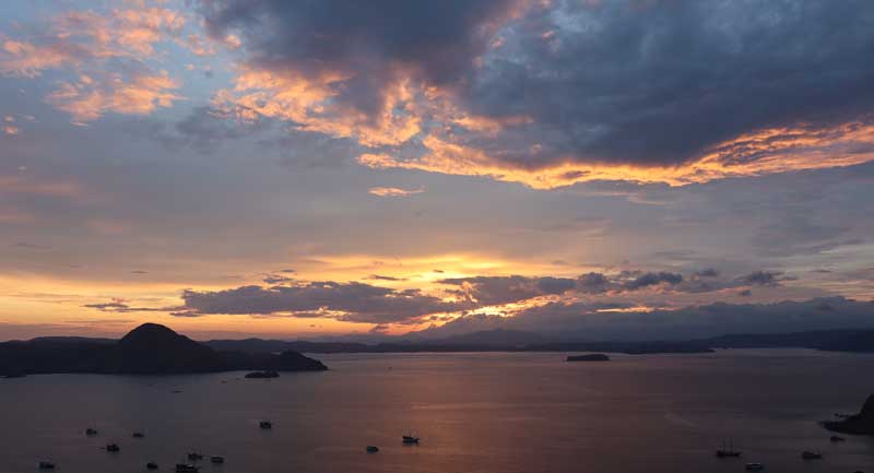 Ini-Tempat-Wisata-di-Labuan-Bajo-dengan-Motor-yang-Wajib-Dikunjungi-2026