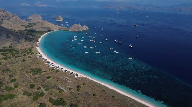 How-Should-You-Plan-a-Holiday-Trip-to-Labuan-Bajo-in-2026-Here-is-The-Guide-wallpaper